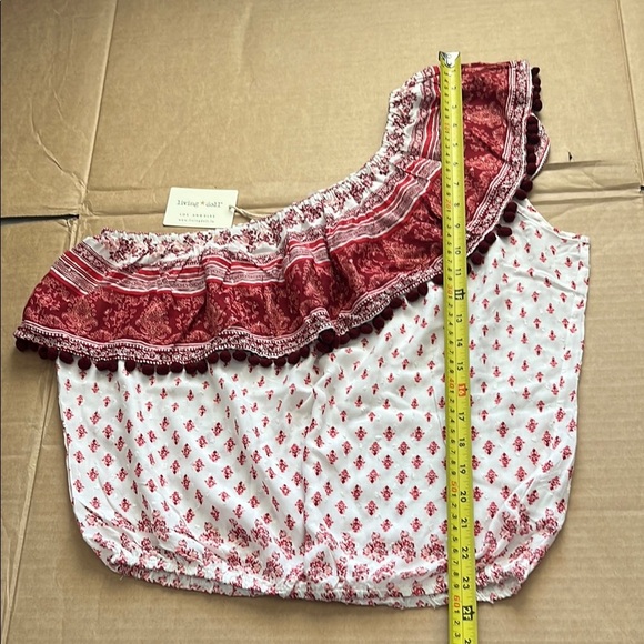 living doll Red and White Asymmetrical Ruffled Blouse - Picture 3 of 10